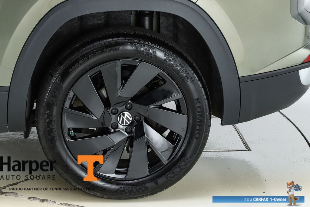2025 Volkswagen Atlas Cross Sport 2.0T SE w/Technology