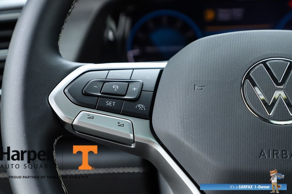 2025 Volkswagen Atlas Cross Sport 2.0T SE w/Technology