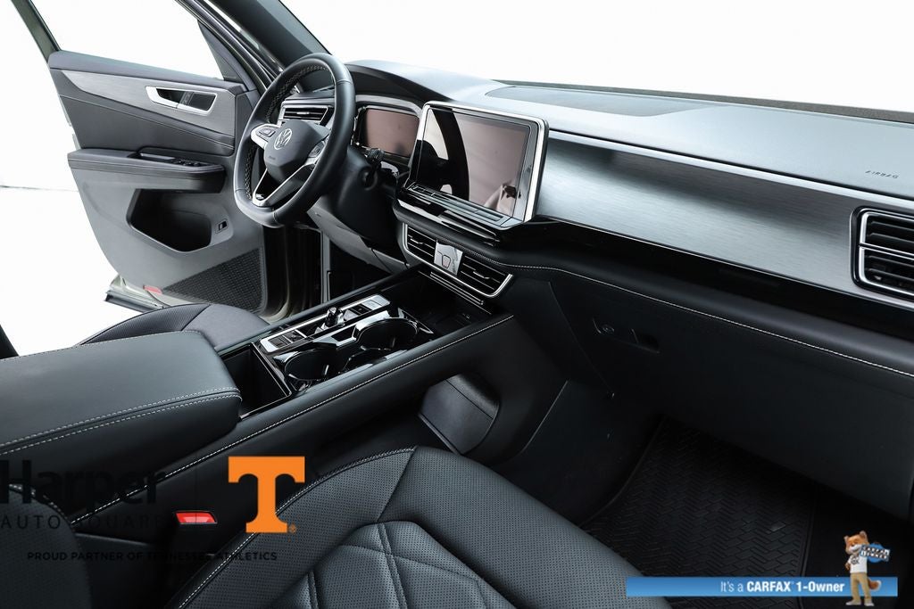 2025 Volkswagen Atlas Cross Sport 2.0T SE w/Technology