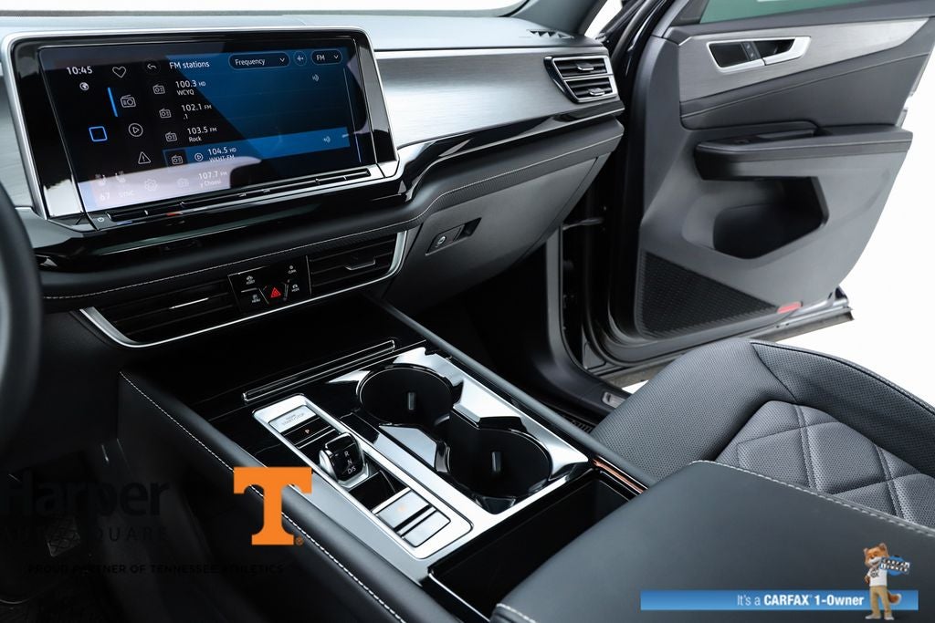 2025 Volkswagen Atlas Cross Sport 2.0T SE w/Technology