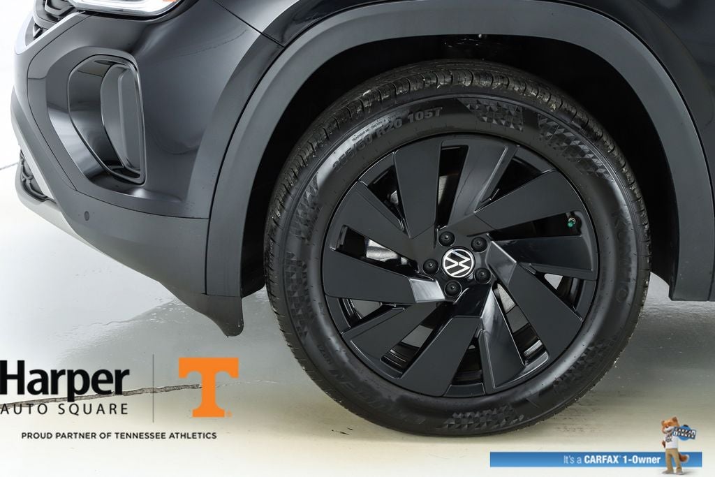 2025 Volkswagen Atlas Cross Sport 2.0T SE w/Technology