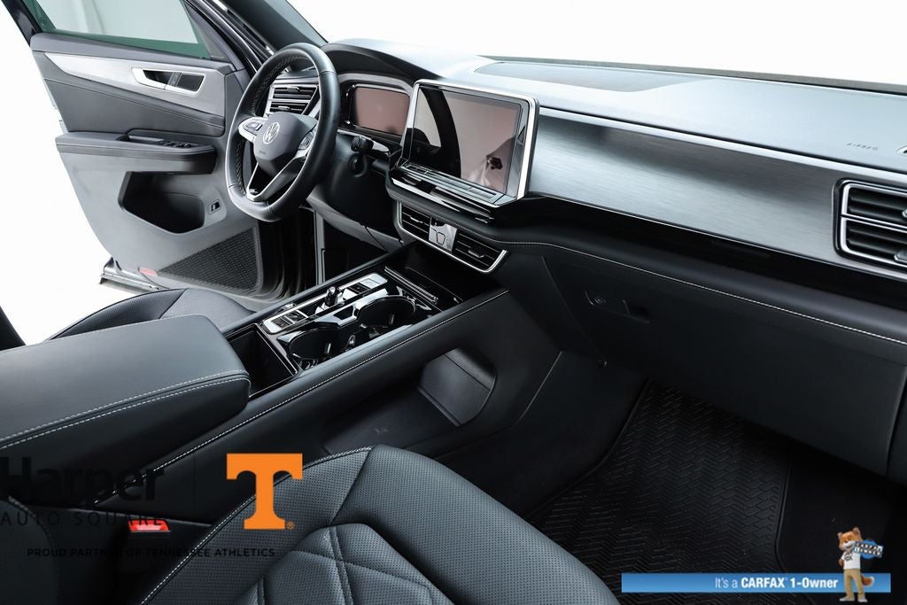 2025 Volkswagen Atlas Cross Sport 2.0T SE w/Technology