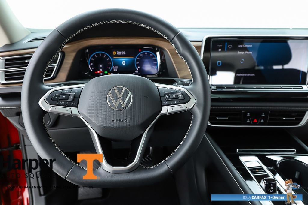 2024 Volkswagen Atlas 2.0T SE w/Technology