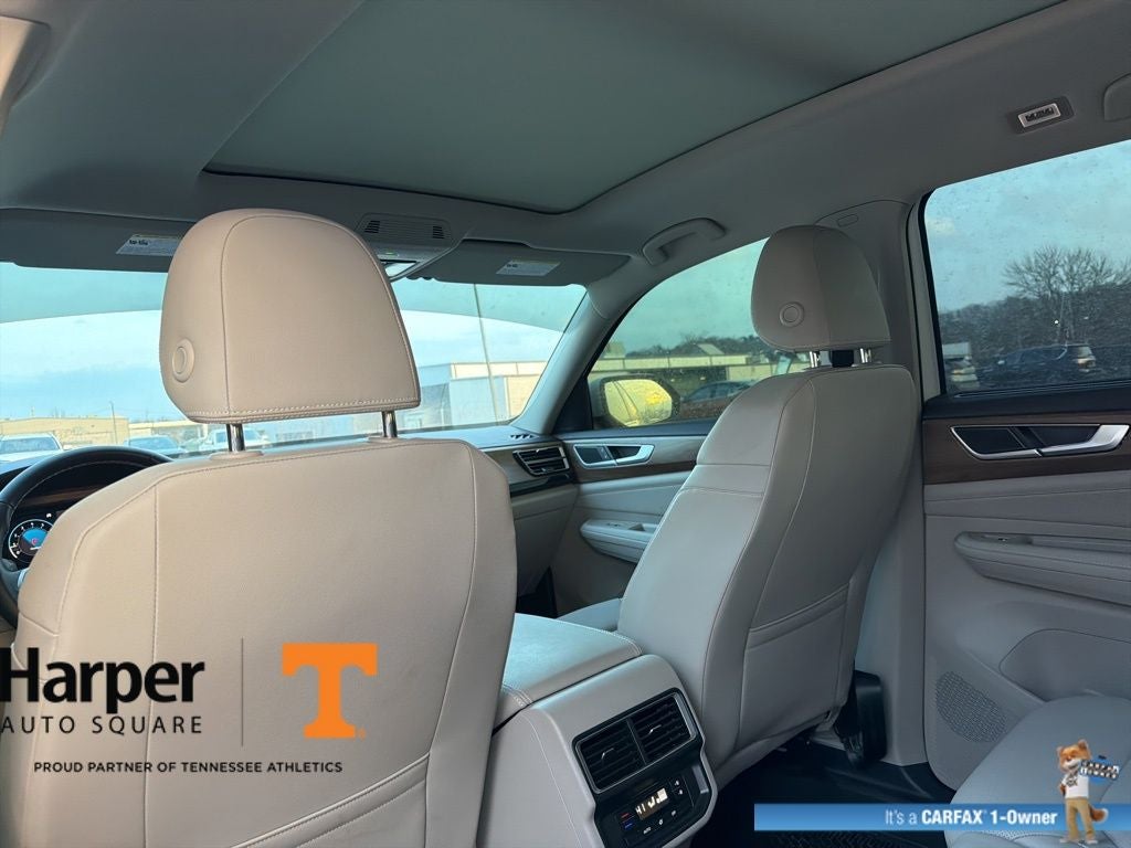 2025 Volkswagen Atlas 2.0T SE w/Technology