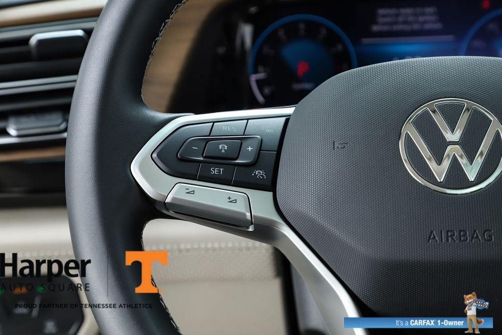 2025 Volkswagen Atlas 2.0T SE w/Technology