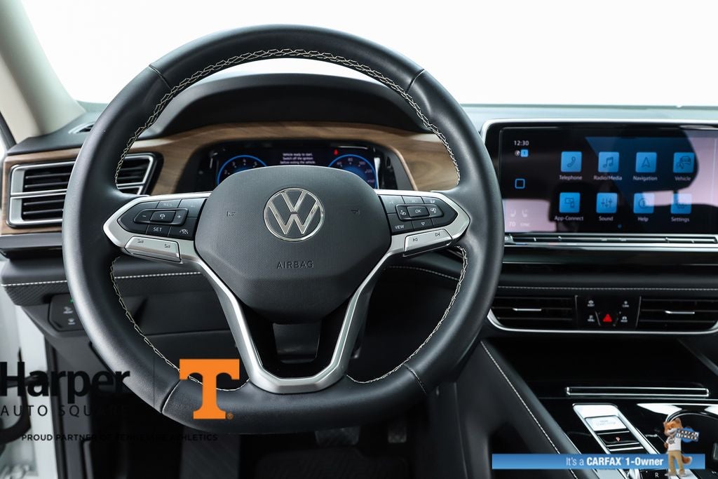 2025 Volkswagen Atlas 2.0T SE w/Technology