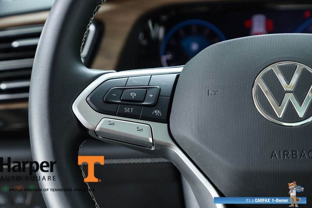 2025 Volkswagen Atlas 2.0T SE w/Technology