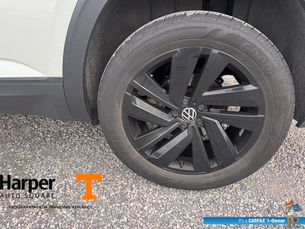 2023 Volkswagen Atlas Cross Sport 2.0T SE w/Technology