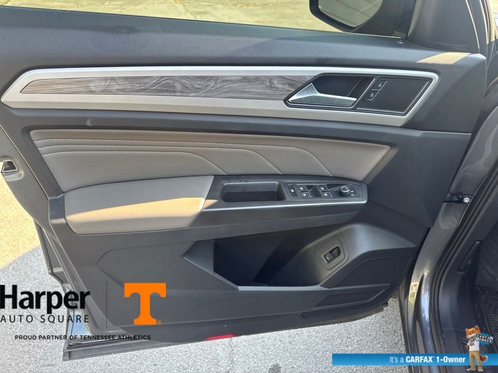 2023 Volkswagen Atlas Cross Sport 2.0T SE w/Technology