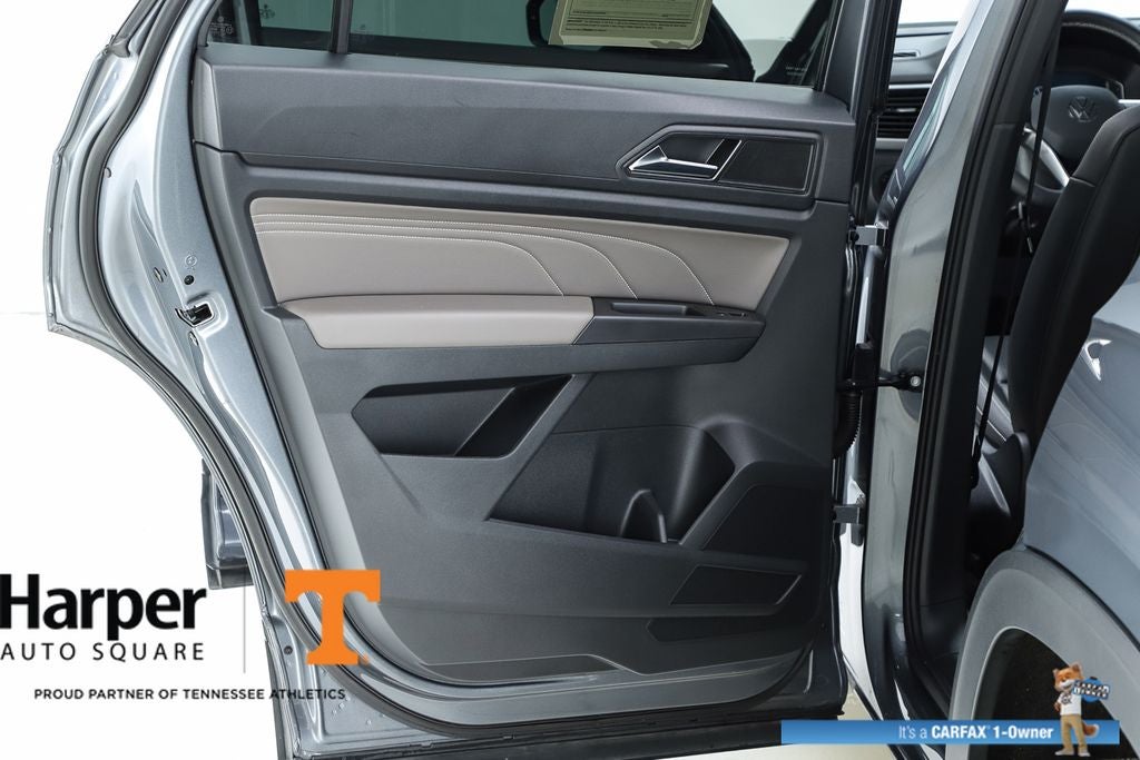 2023 Volkswagen Atlas Cross Sport 2.0T SE w/Technology
