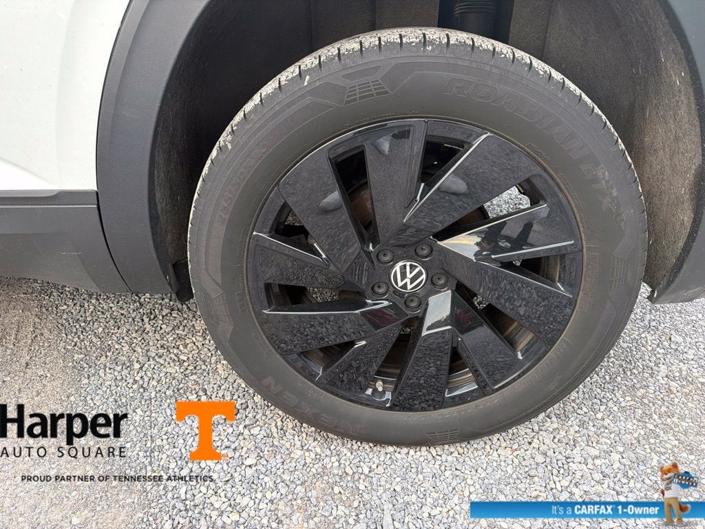 2024 Volkswagen Atlas Cross Sport 2.0T SE w/Technology