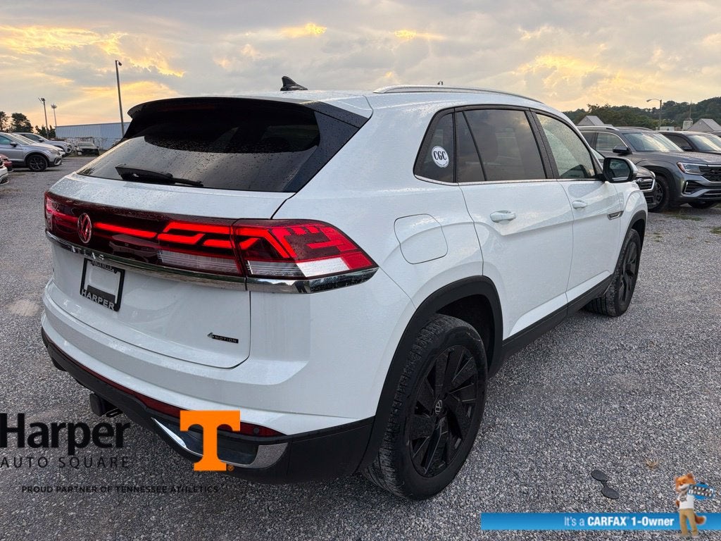 2024 Volkswagen Atlas Cross Sport 2.0T SE w/Technology
