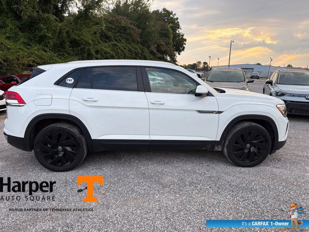 2024 Volkswagen Atlas Cross Sport 2.0T SE w/Technology