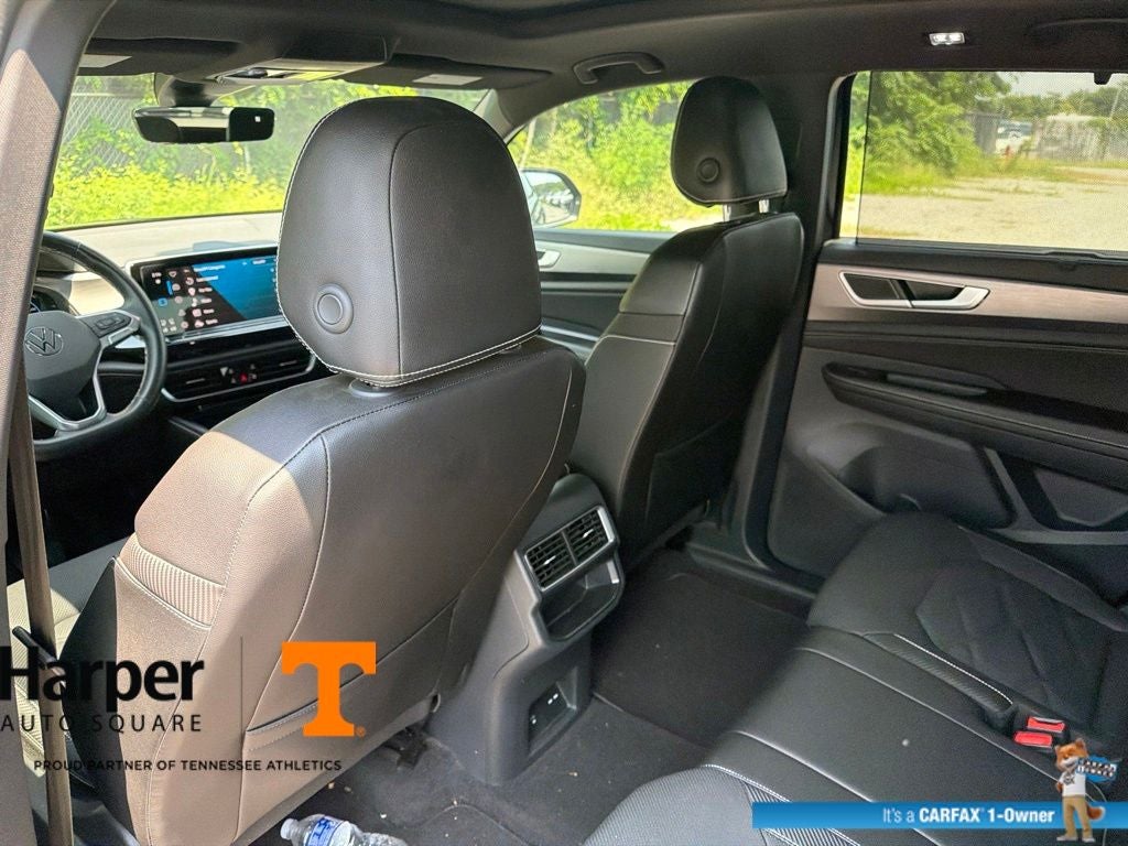 2024 Volkswagen Atlas Cross Sport 2.0T SE w/Technology
