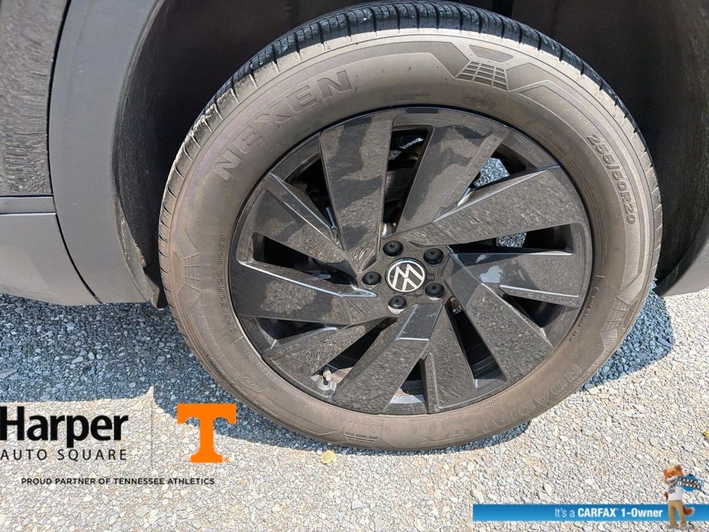 2024 Volkswagen Atlas Cross Sport 2.0T SE w/Technology