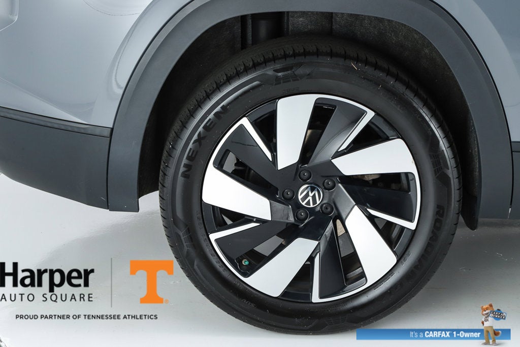 2024 Volkswagen Atlas Cross Sport 2.0T SE w/Technology