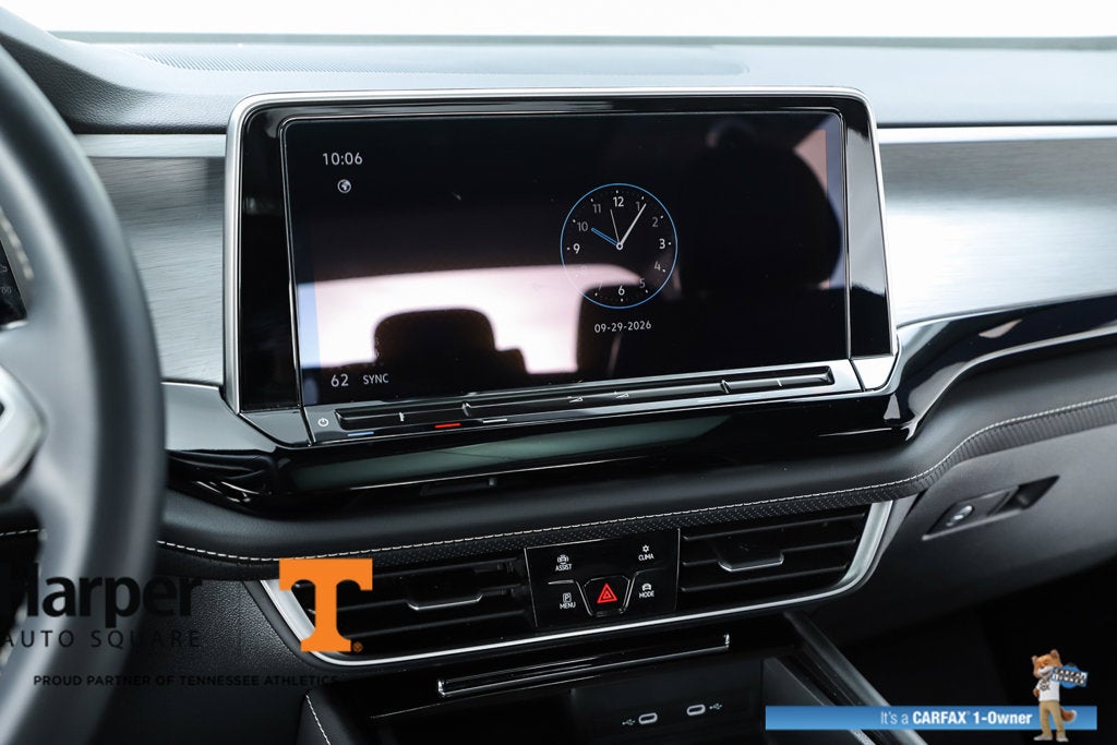 2024 Volkswagen Atlas Cross Sport 2.0T SE w/Technology
