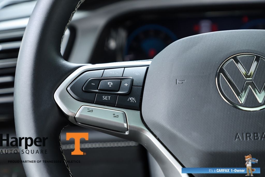 2025 Volkswagen Atlas Cross Sport 2.0T SE w/Technology