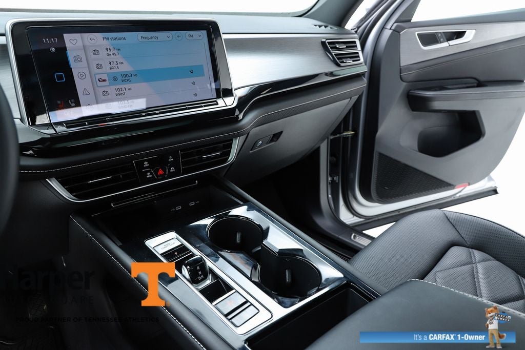 2025 Volkswagen Atlas Cross Sport 2.0T SE w/Technology