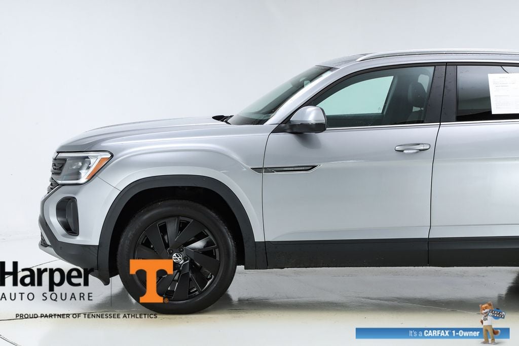 2025 Volkswagen Atlas Cross Sport 2.0T SE w/Technology