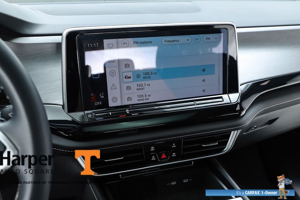 2025 Volkswagen Atlas Cross Sport 2.0T SE w/Technology