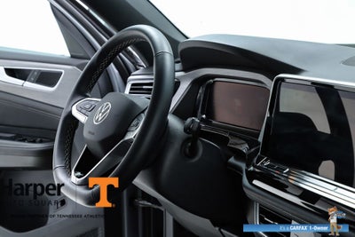 2025 Volkswagen Atlas Cross Sport 2.0T SE w/Technology