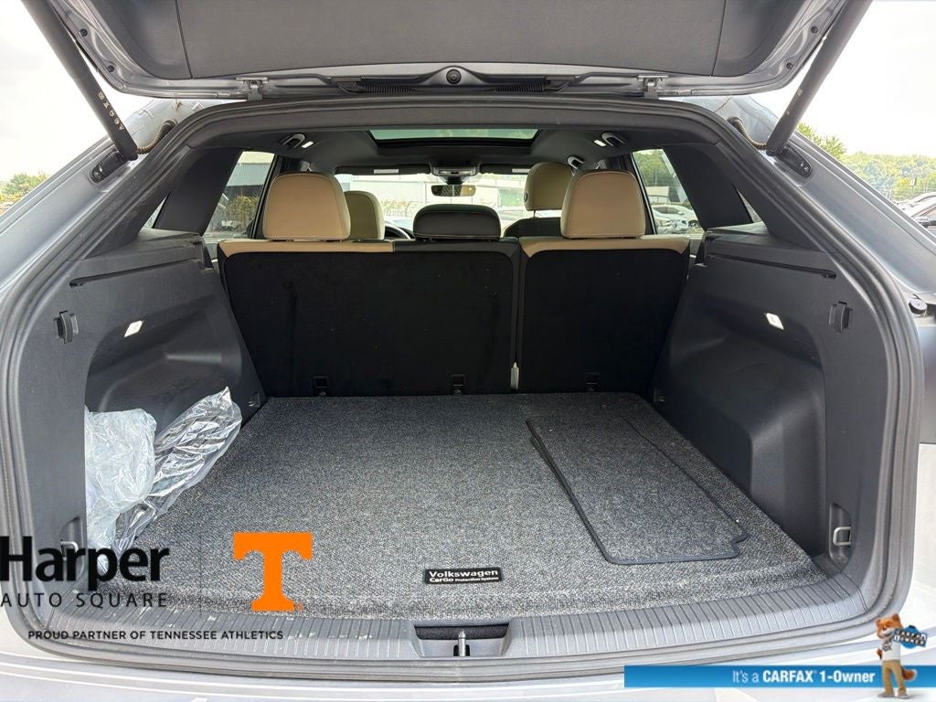 2025 Volkswagen Atlas Cross Sport 2.0T SE w/Technology