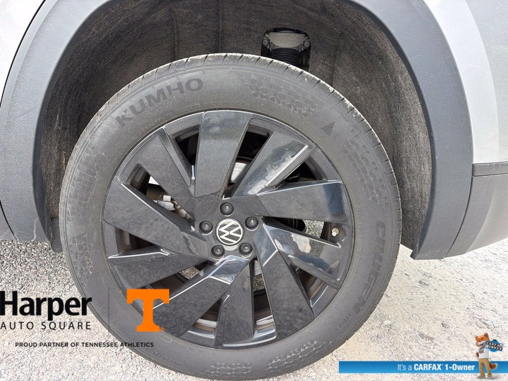 2025 Volkswagen Atlas Cross Sport 2.0T SE w/Technology