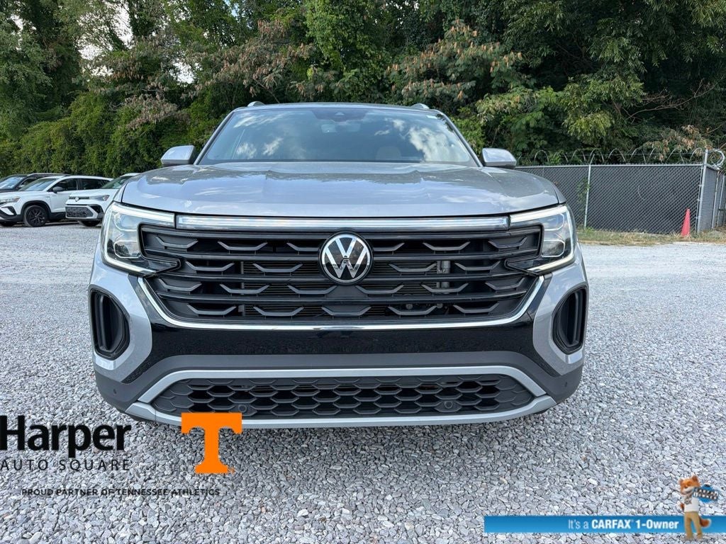2025 Volkswagen Atlas Cross Sport 2.0T SE w/Technology