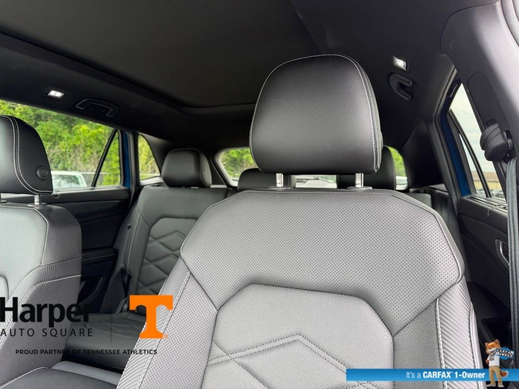 2025 Volkswagen Atlas Cross Sport 2.0T SE w/Technology