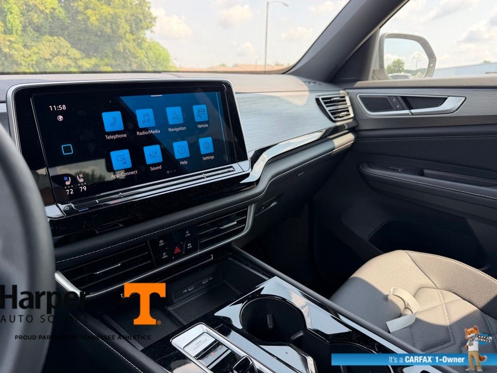 2024 Volkswagen Atlas Cross Sport 2.0T SE w/Technology