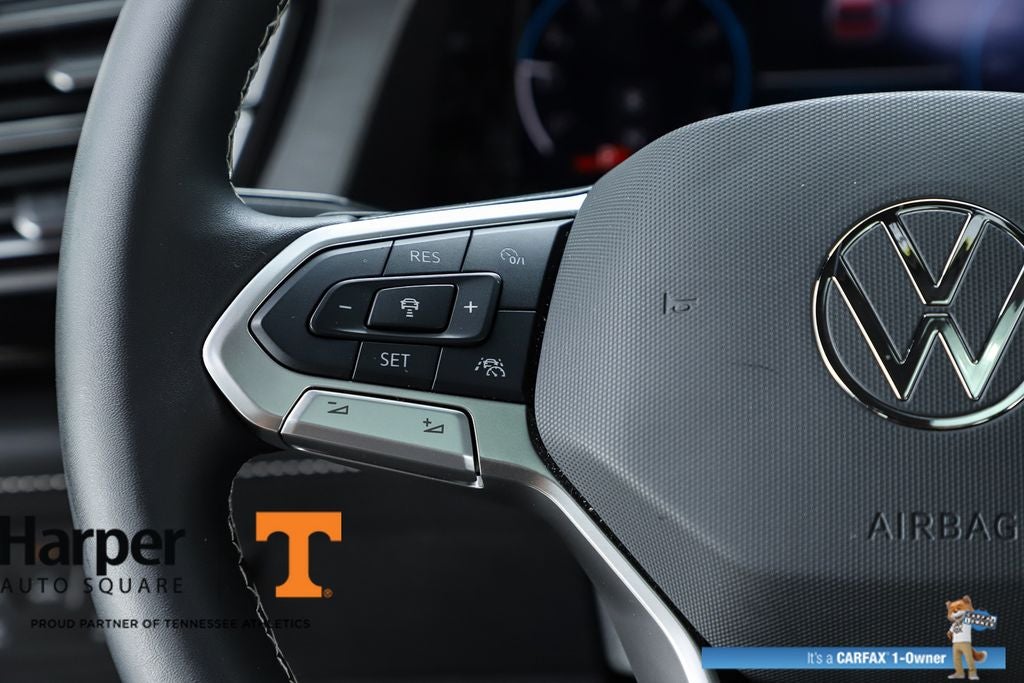 2024 Volkswagen Atlas Cross Sport 2.0T SE w/Technology