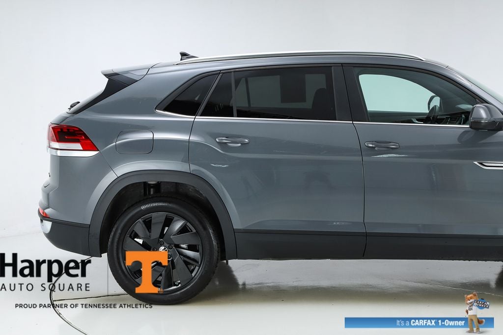 2025 Volkswagen Atlas Cross Sport 2.0T SE w/Technology