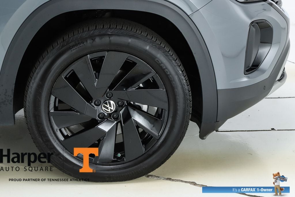 2025 Volkswagen Atlas Cross Sport 2.0T SE w/Technology