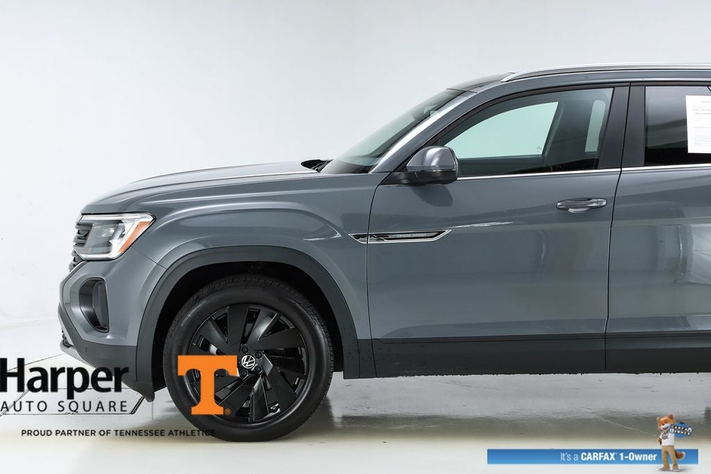 2025 Volkswagen Atlas Cross Sport 2.0T SE w/Technology