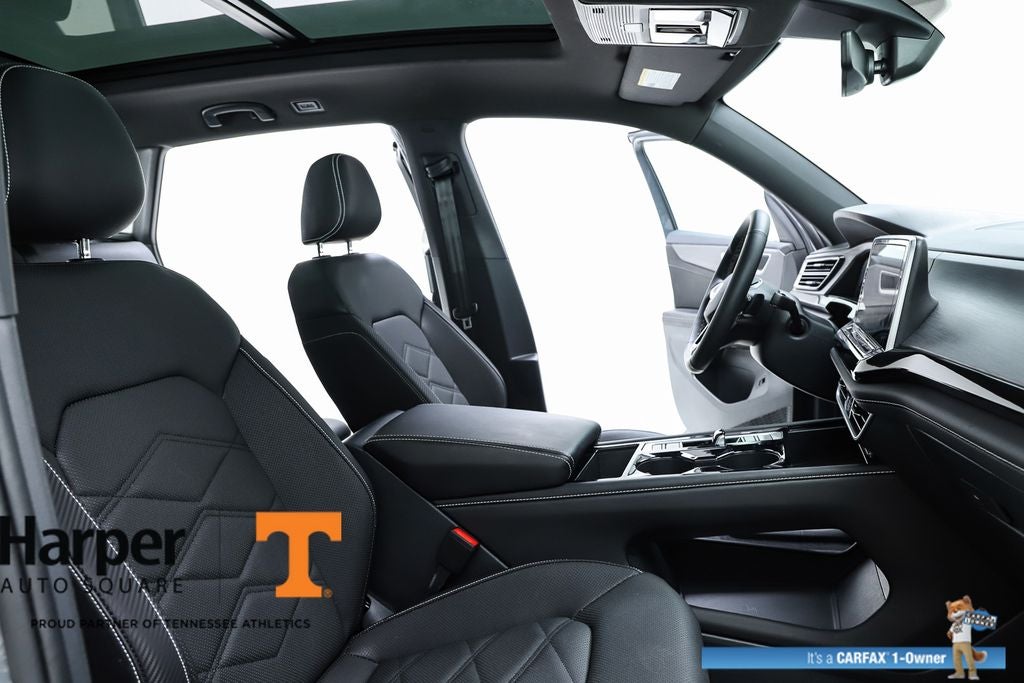2025 Volkswagen Atlas Cross Sport 2.0T SE w/Technology