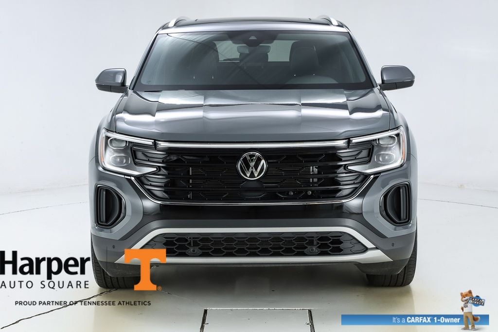2025 Volkswagen Atlas Cross Sport 2.0T SE w/Technology