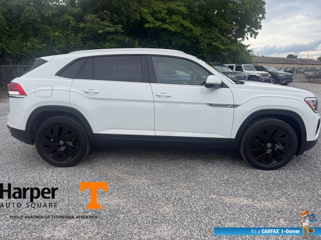 2025 Volkswagen Atlas Cross Sport 2.0T SE w/Technology