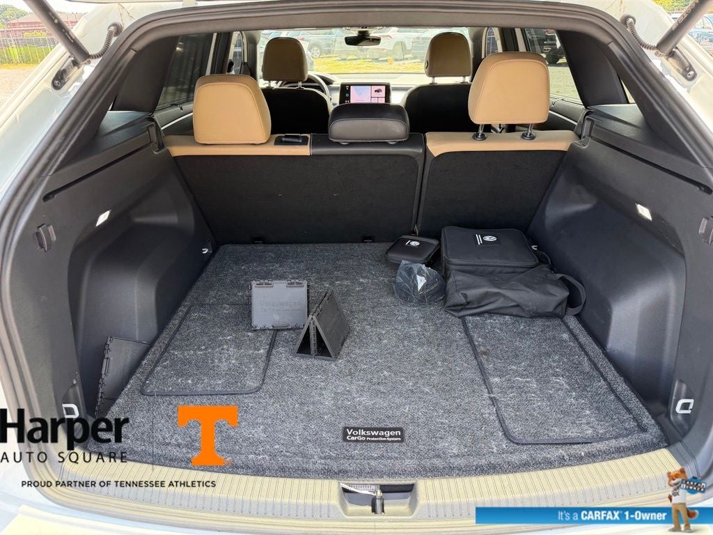 2024 Volkswagen Atlas Cross Sport 2.0T SE w/Technology