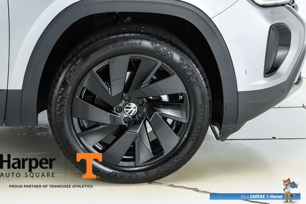 2025 Volkswagen Atlas Cross Sport 2.0T SE w/Technology