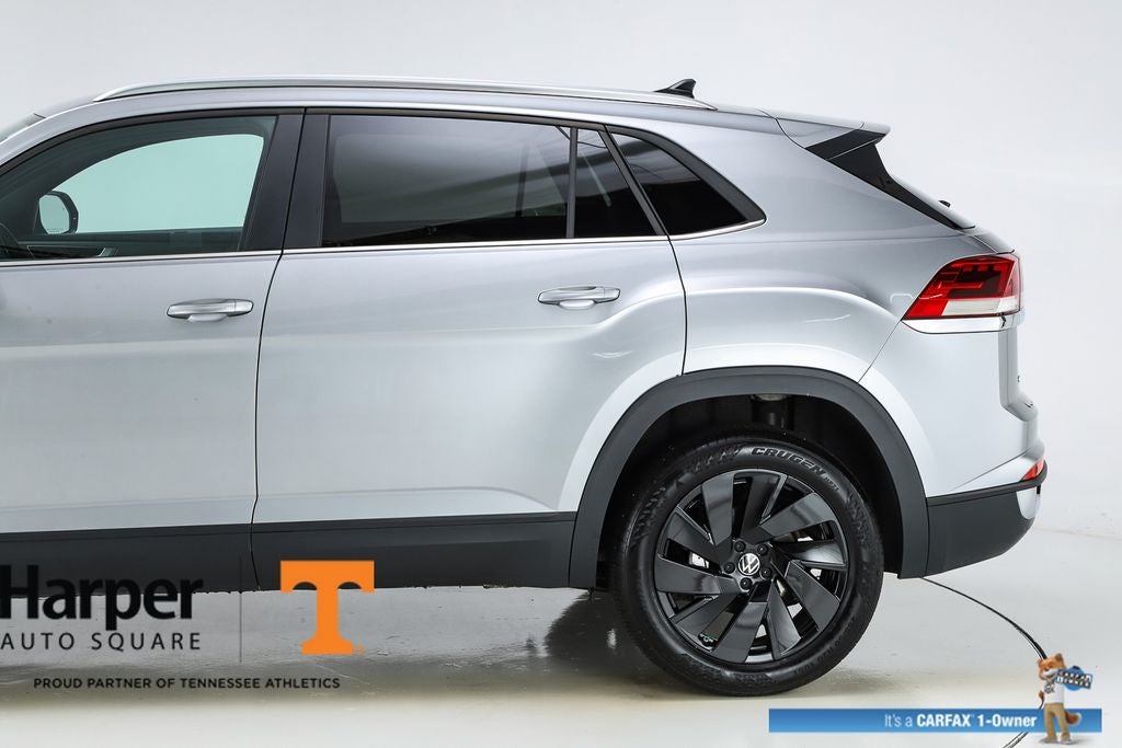 2025 Volkswagen Atlas Cross Sport 2.0T SE w/Technology