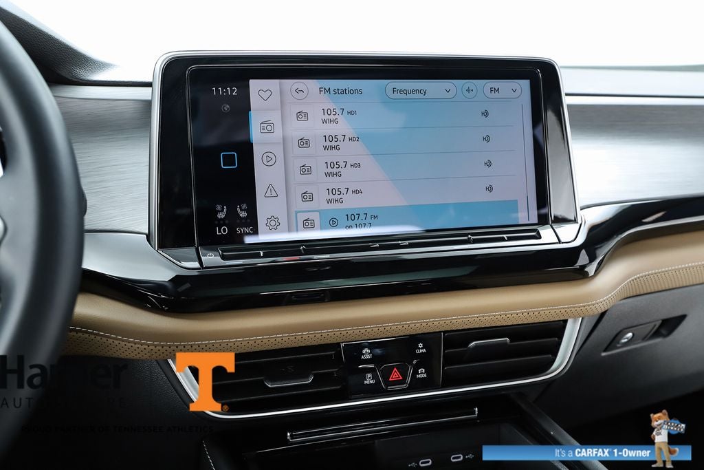 2025 Volkswagen Atlas Cross Sport 2.0T SE w/Technology