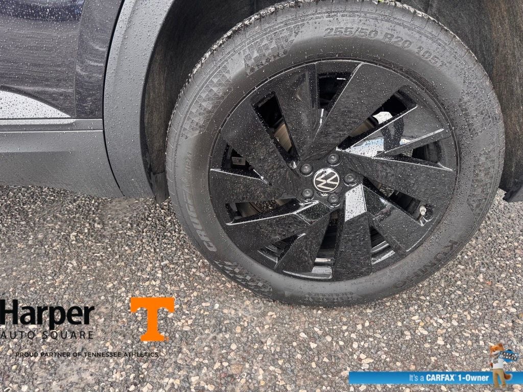 2025 Volkswagen Atlas Cross Sport 2.0T SE w/Technology