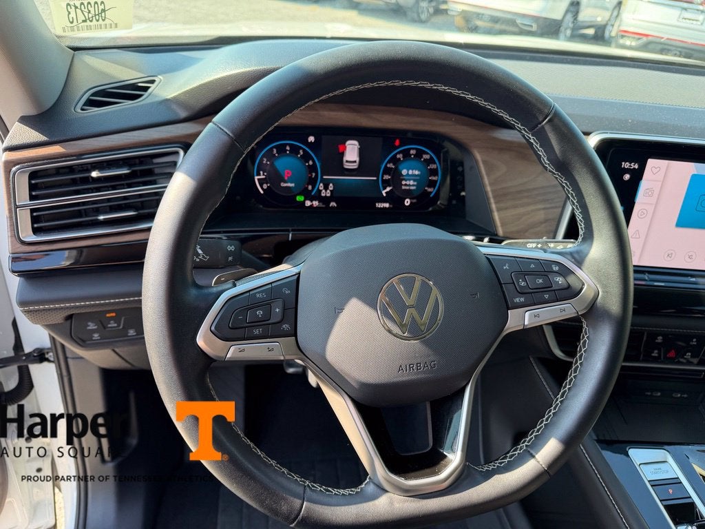 2026 Volkswagen Atlas SE w/Technology