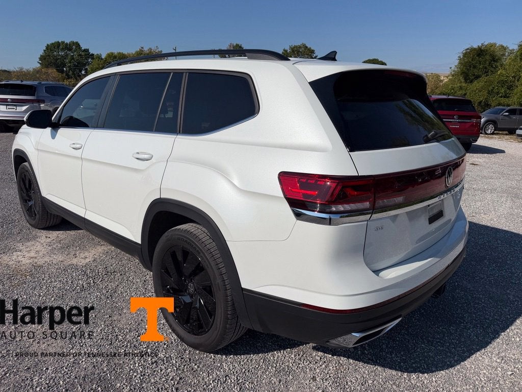 2026 Volkswagen Atlas SE w/Technology