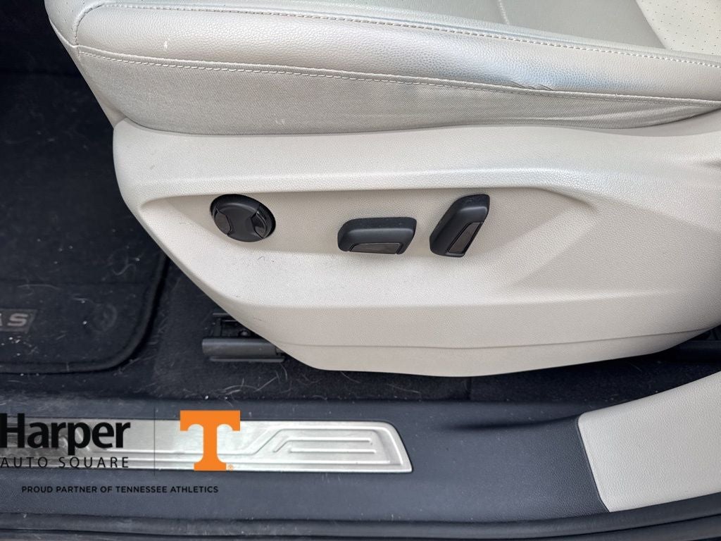 2022 Volkswagen Atlas 2.0T SE w/Technology