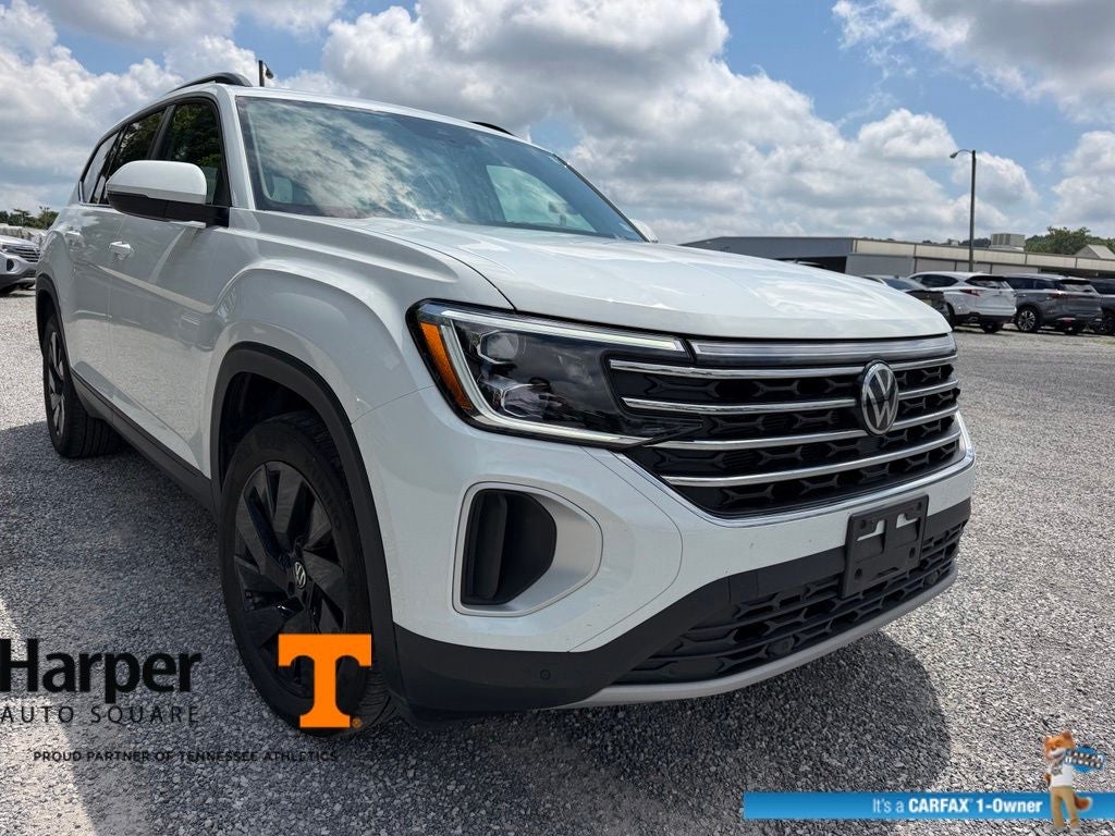 2025 Volkswagen Atlas 2.0T SE w/Technology