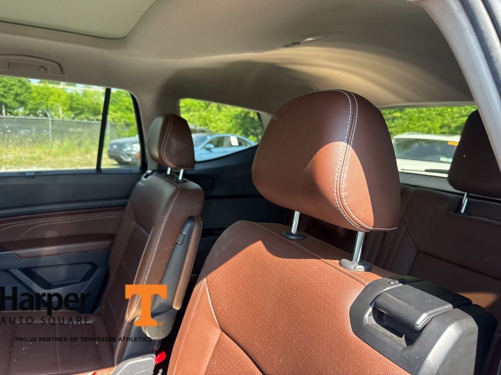 2022 Volkswagen Atlas 3.6L V6 SE w/Technology