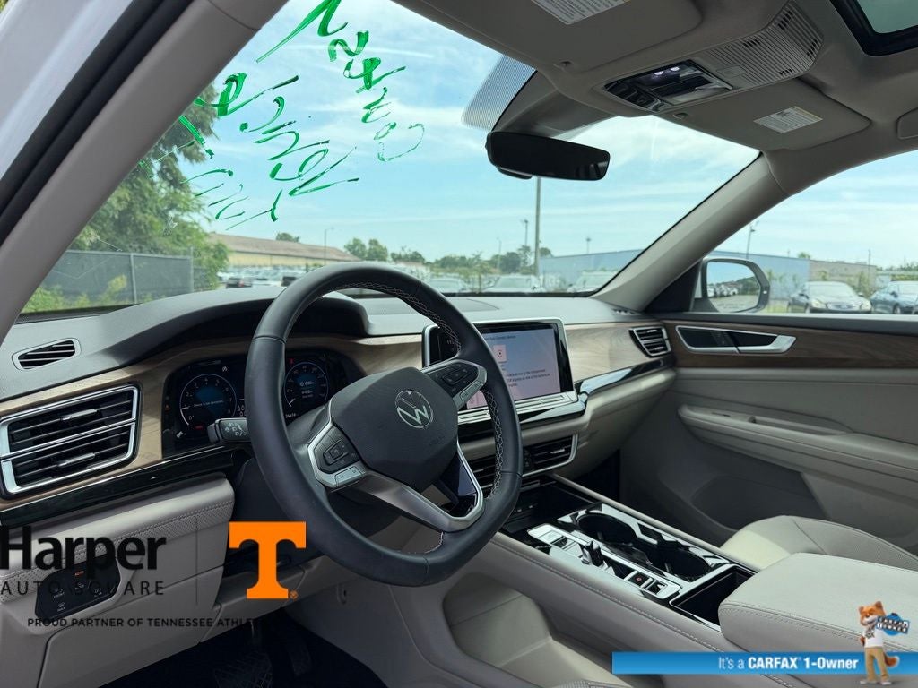 2025 Volkswagen Atlas 2.0T SE w/Technology