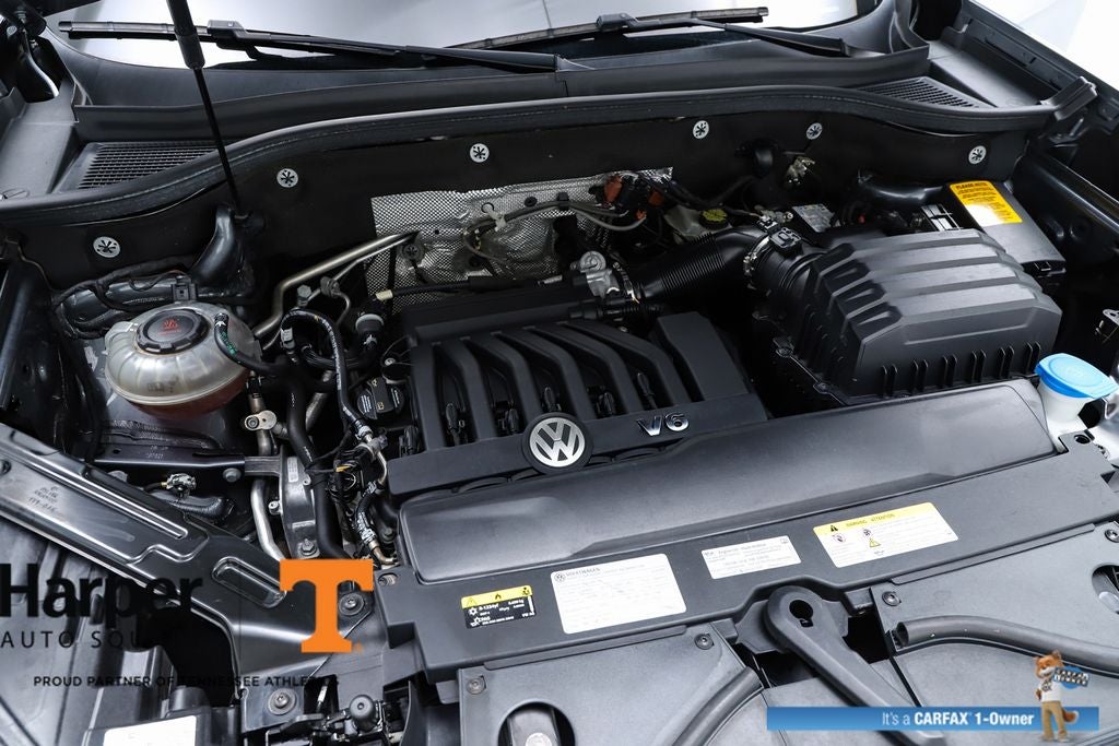 2021 Volkswagen Atlas 3.6L V6 SE w/Technology R-Line
